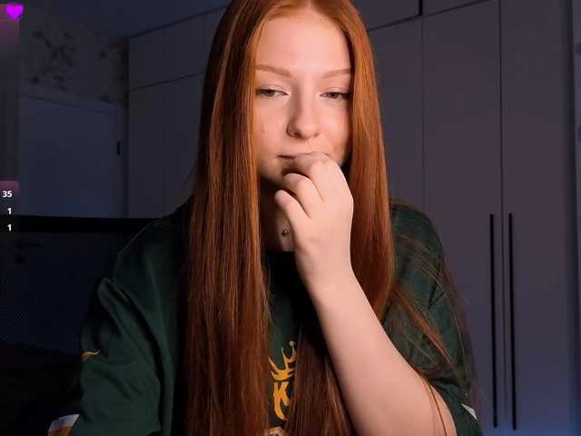LyndseyShinkle live cam on BongaCams