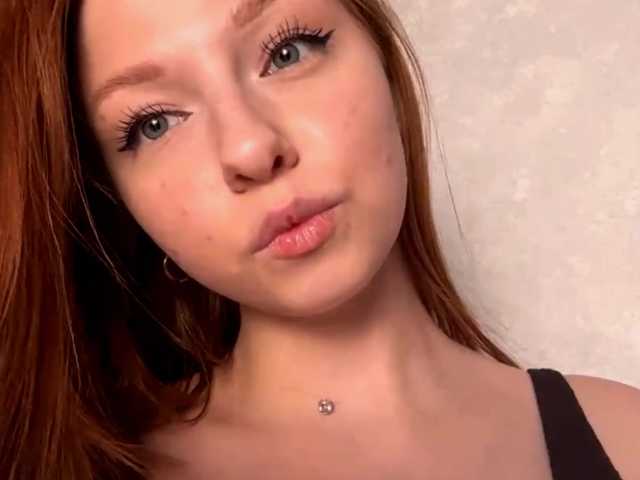 LyndseyShinkle live cam on BongaCams