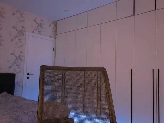 LyndseyShinkle live cam on BongaCams