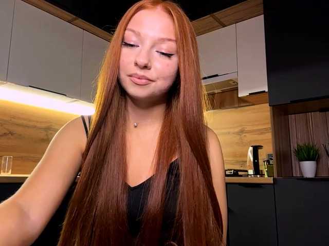 LyndseyShinkle live cam on BongaCams