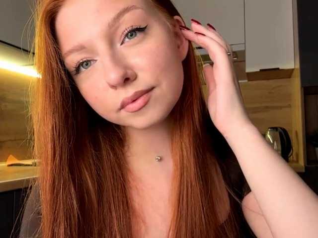 LyndseyShinkle live cam on BongaCams
