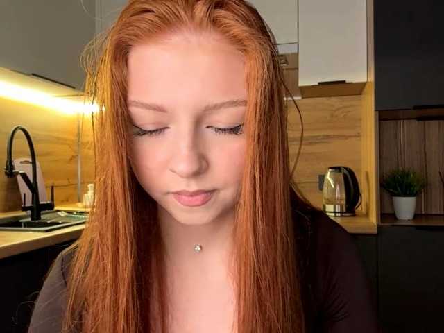 LyndseyShinkle live cam on BongaCams