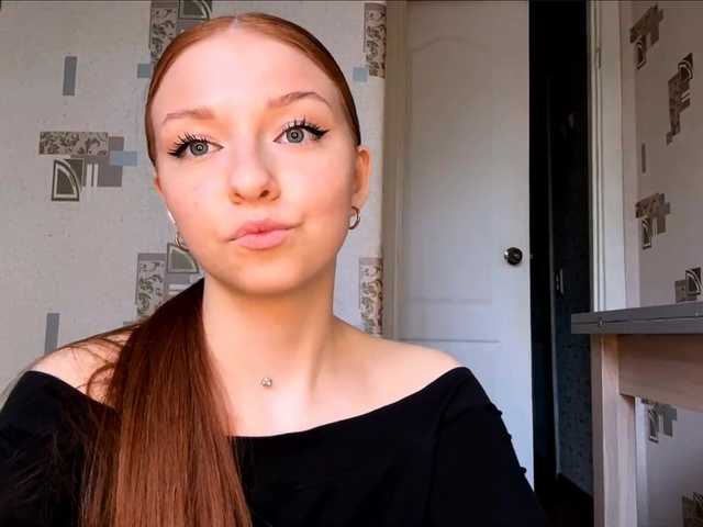 LyndseyShinkle live cam on BongaCams