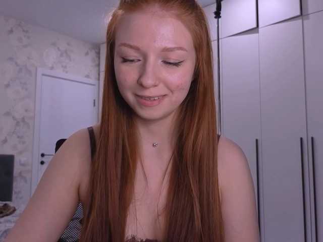 le modèle LyndseyShinkle est en webcam porno dans un show sur le site bongacams, il possède les tags suivants: White/Caucasian,Redhead,Trimmed