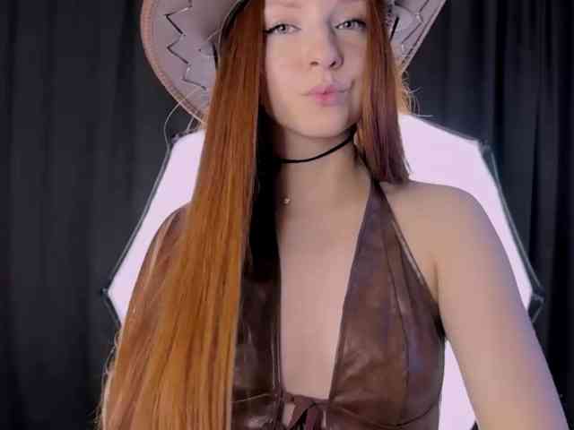 LyndseyShinkle webcam