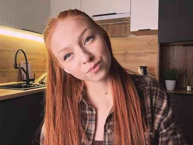 LyndseyShinkle webcam