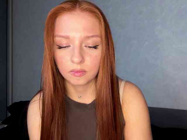 LyndseyShinkle webcam