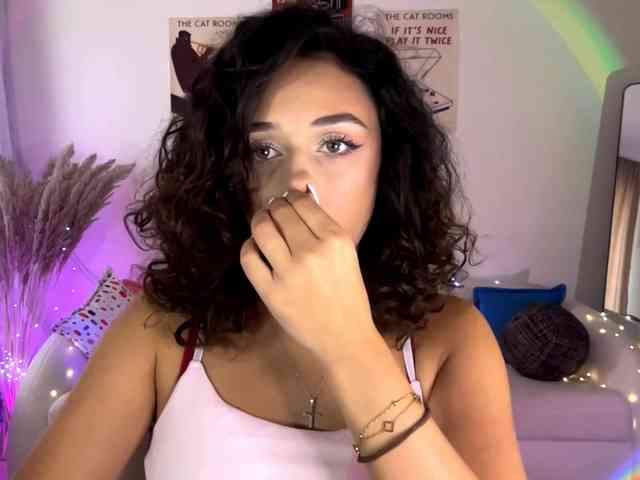 LyndseyShinkle Live Webcam on BongaCams
