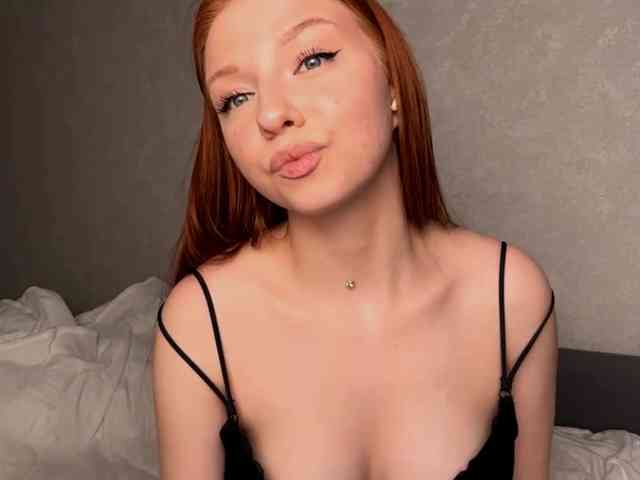 LyndseyShinkle webcam
