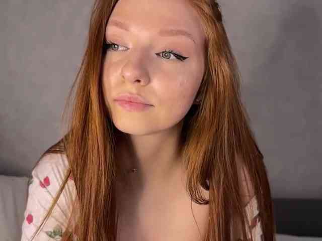 LyndseyShinkle webcam