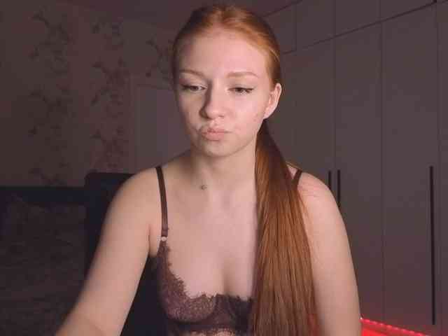 LyndseyShinkle webcam