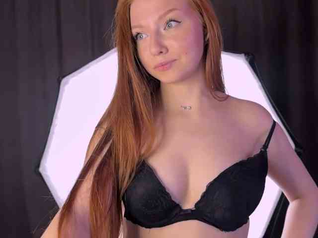 LyndseyShinkle webcam