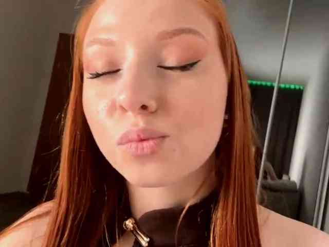 LyndseyShinkle webcam