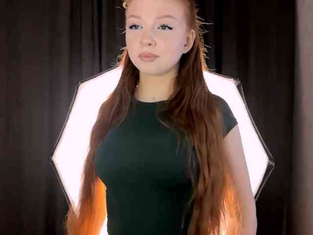 LyndseyShinkle webcam