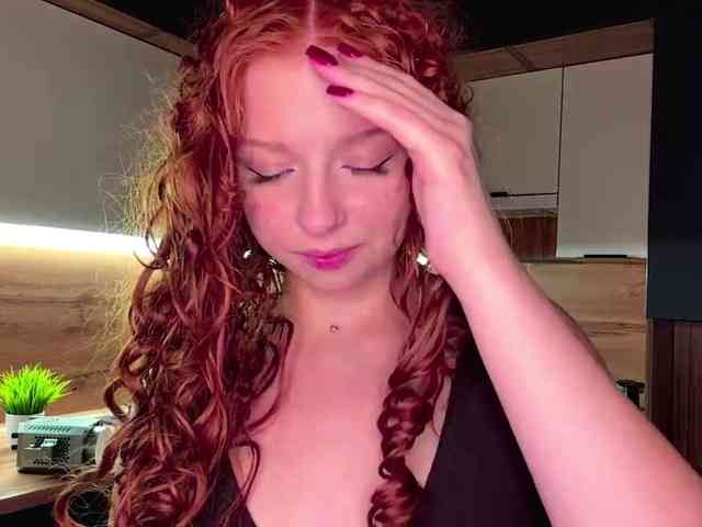 LyndseyShinkle webcam