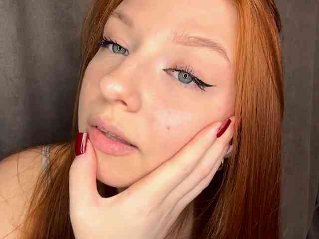 LyndseyShinkle webcam