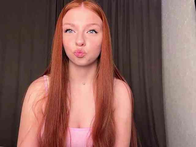 LyndseyShinkle webcam