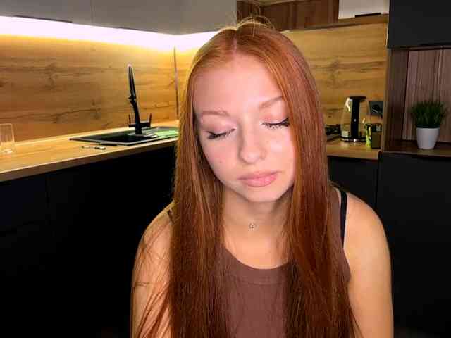LyndseyShinkle webcam