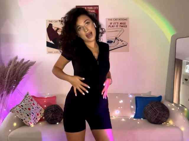 LyndseyShinkle Live Webcam on BongaCams