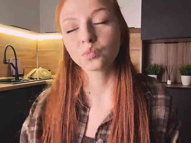 LyndseyShinkle webcam