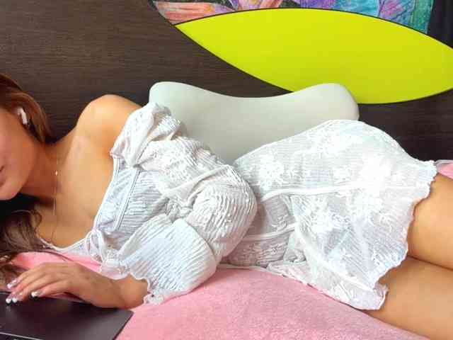 LyndseyShinkle webcam
