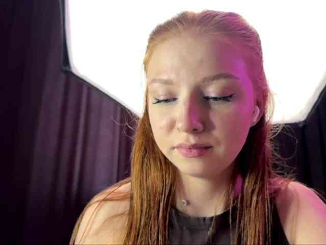 LyndseyShinkle webcam
