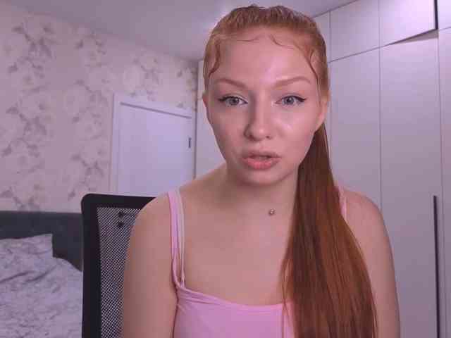 LyndseyShinkle webcam