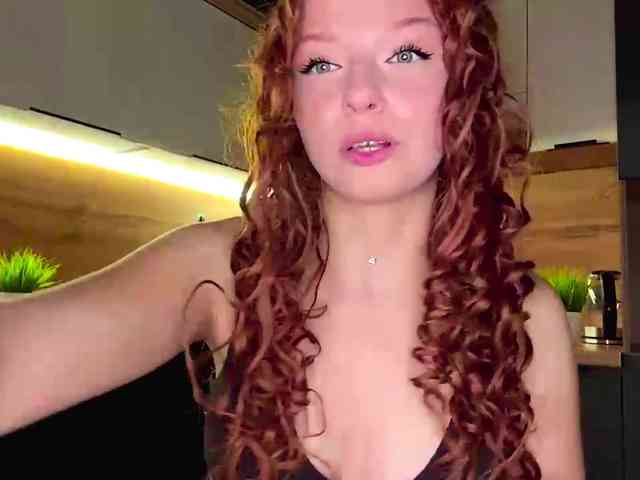 LyndseyShinkle webcam