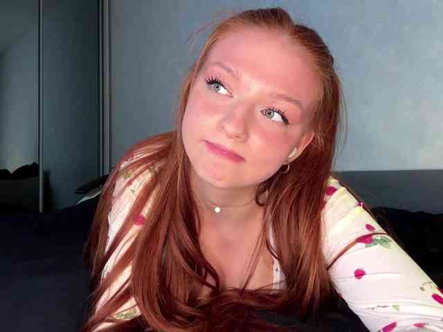 LyndseyShinkle webcam