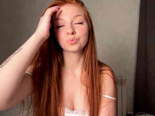 LyndseyShinkle webcam