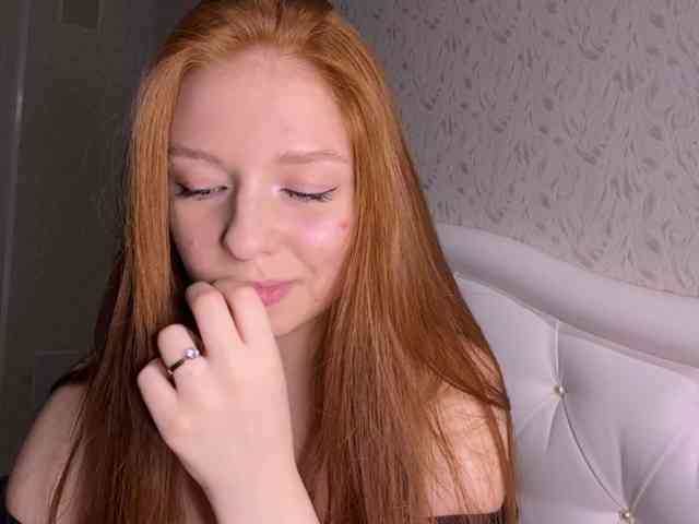 LyndseyShinkle webcam