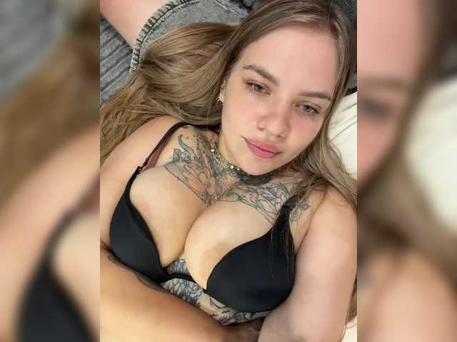 Ebiki Live Cam pe BongaCams