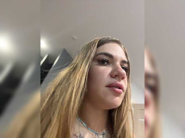 Ebiki live webcam show