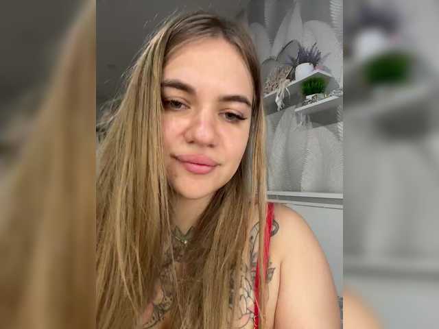 Sex chat gratuit in direct cu Ebiki pe BongaCams