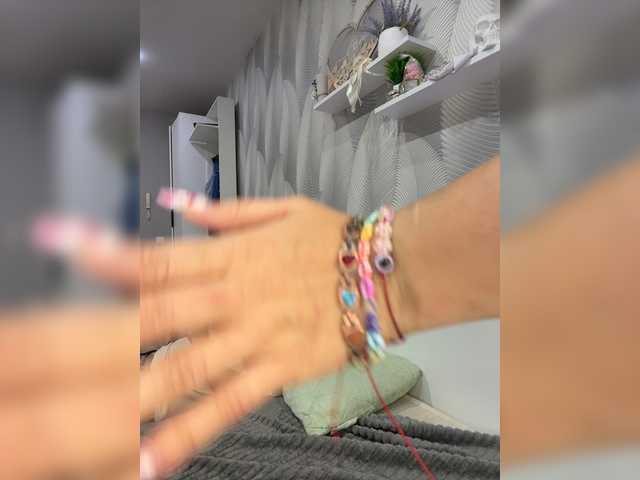 Ebiki live webcam show