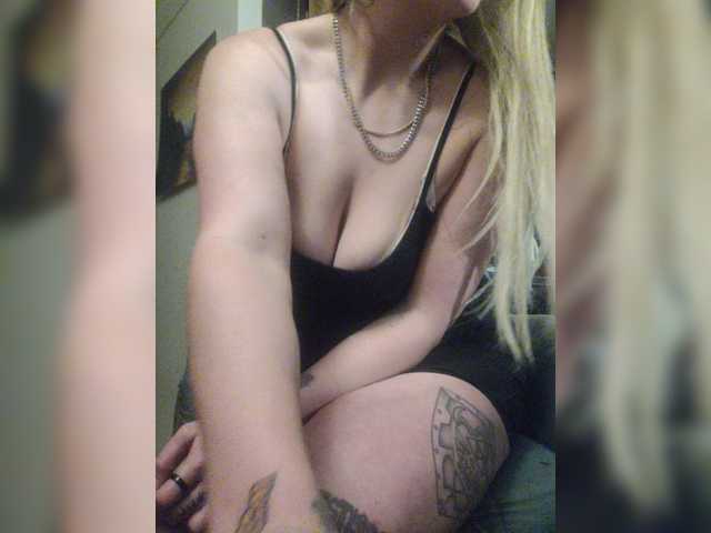 cutiekayls live cam on BongaCams
