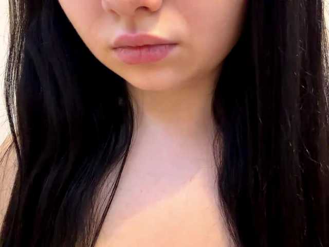 JuliannaHattier live cam on BongaCams