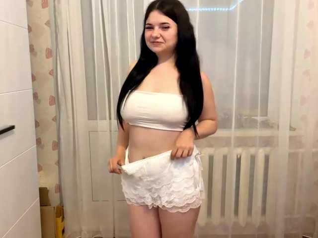 JuliannaHattier live cam on BongaCams