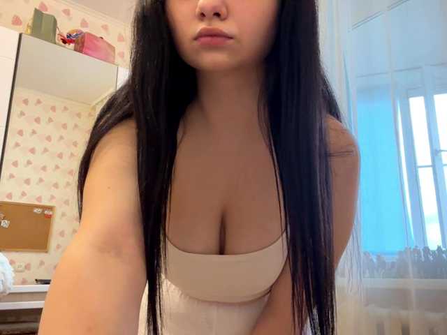 JuliannaHattier live cam on BongaCams