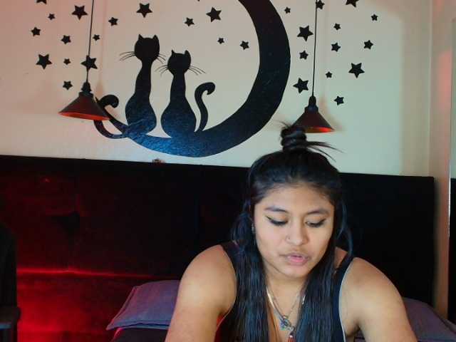 LexiSttar live webcam show