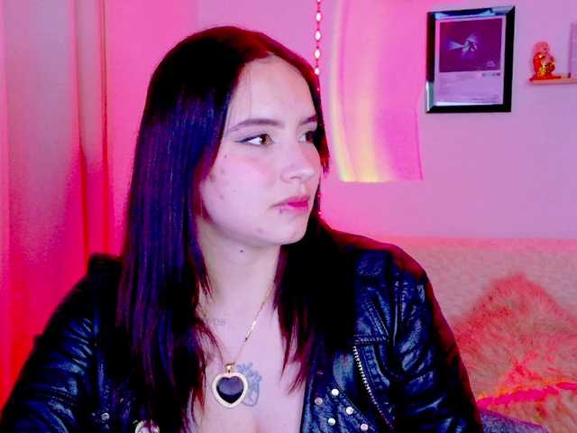 Zeninn live cam on BongaCams