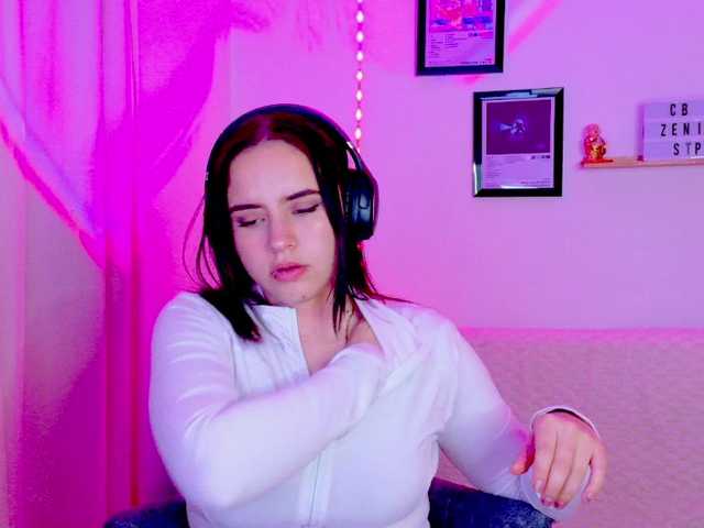 Zeninn live cam on BongaCams