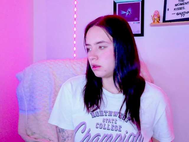 Zeninn live cam on BongaCams