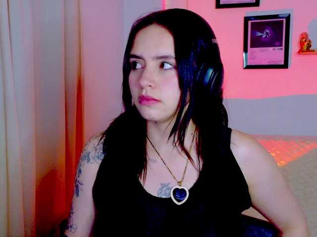 Zeninn live cam on BongaCams