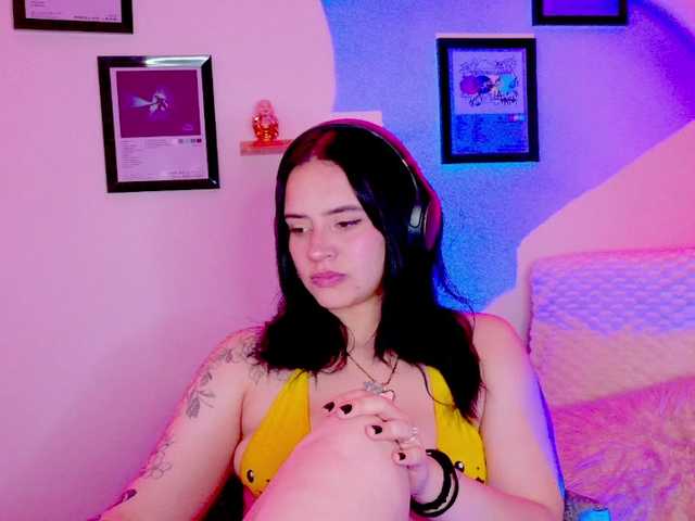 Zeninn live cam on BongaCams