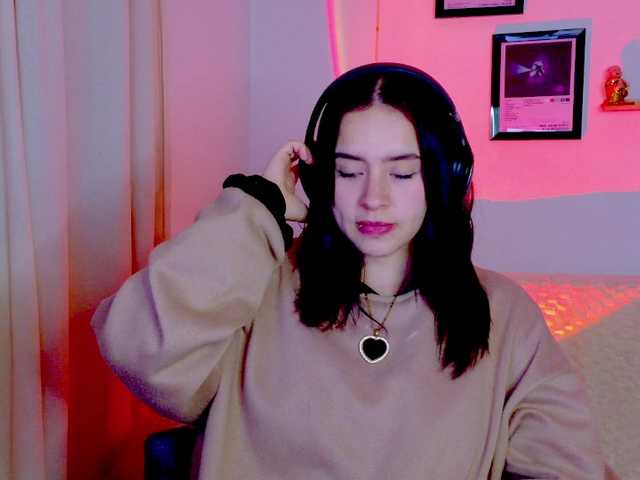 Zeninn live cam on BongaCams