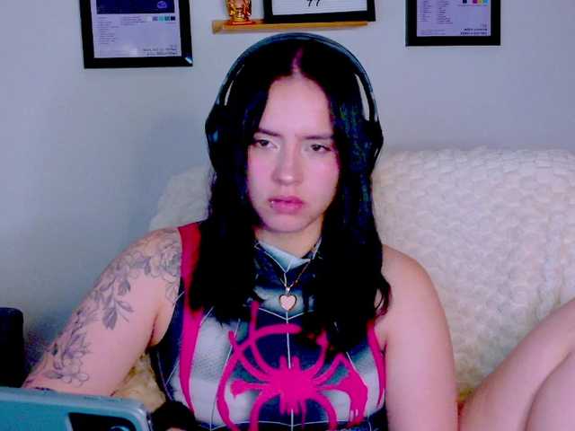 Zeninn live cam on BongaCams
