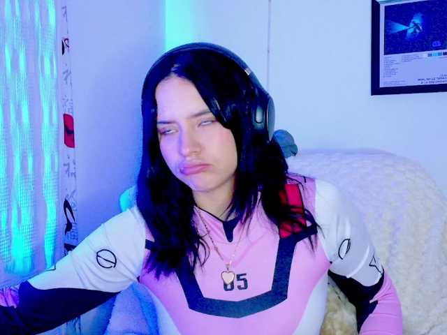 Zeninn live cam on BongaCams