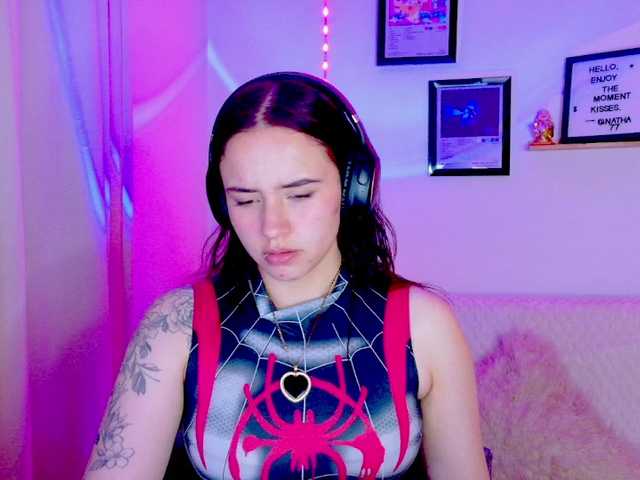 Zeninn live cam on BongaCams