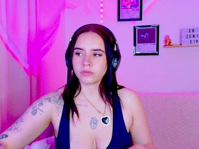 Zeninn live cam on BongaCams